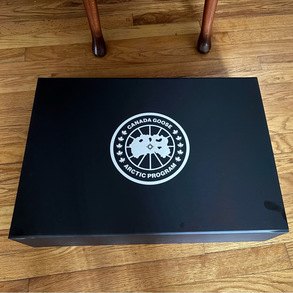 Canada Goose Box